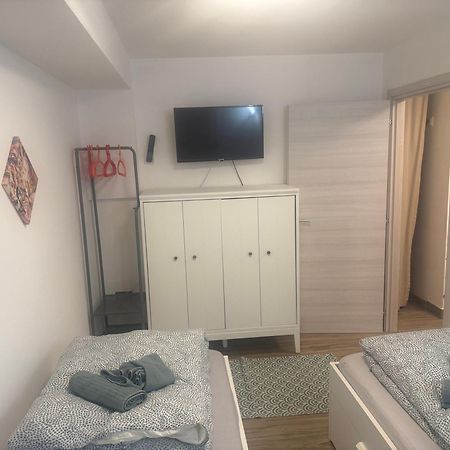 Samy S Home 1 Free Parking Wi-Fi Болзано Екстериор снимка