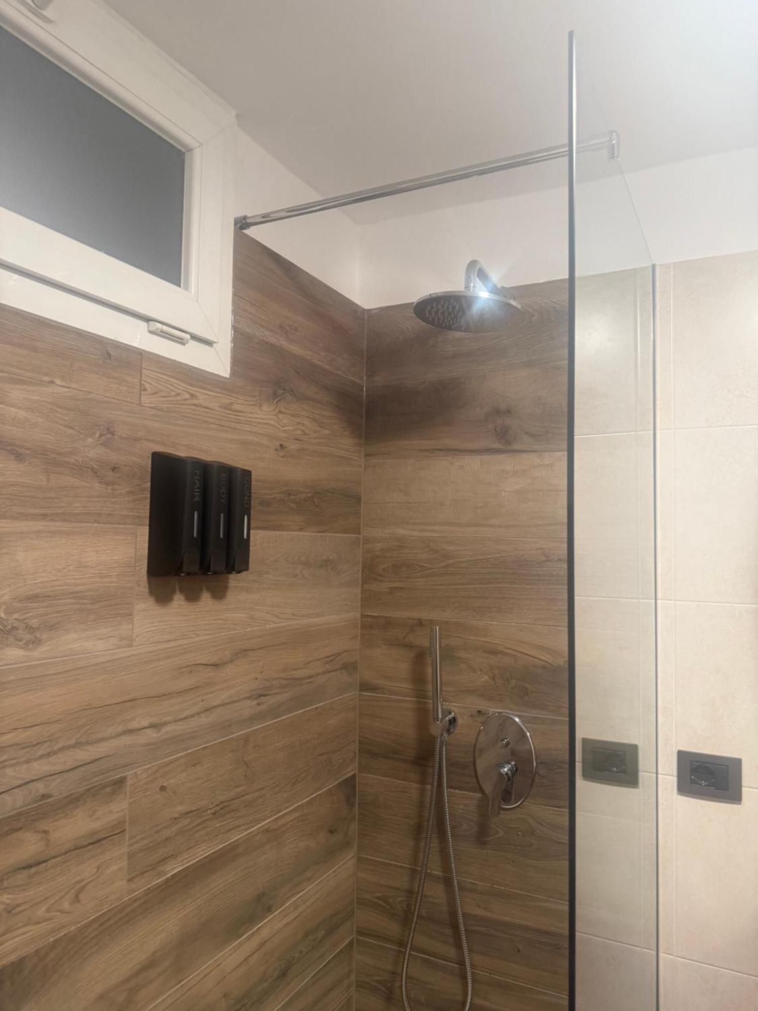 Samy S Home 1 Free Parking Wi-Fi Болзано Екстериор снимка